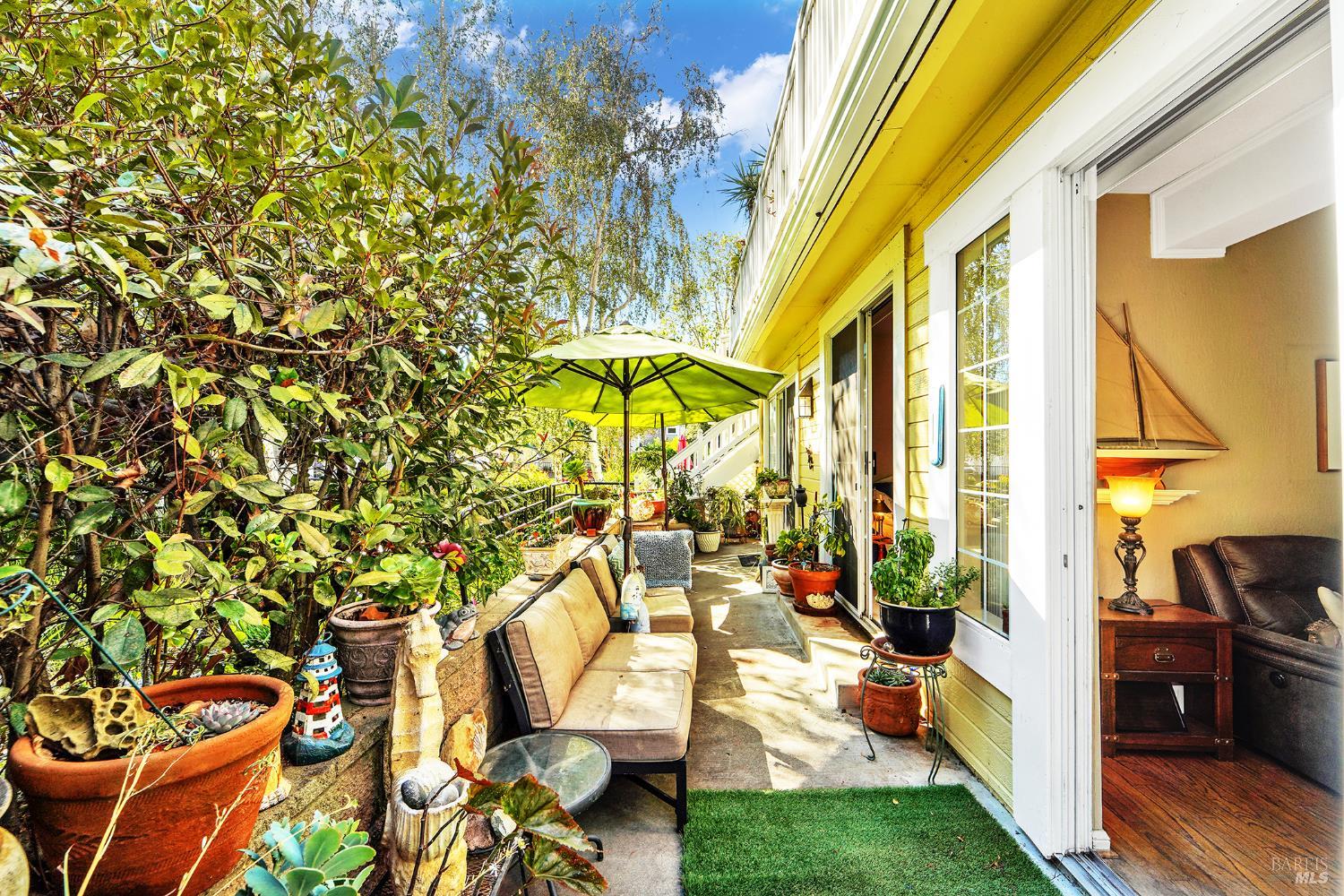 Detail Gallery Image 18 of 19 For 314 E 2nd St, Benicia,  CA 94510 - 2 Beds | 2 Baths