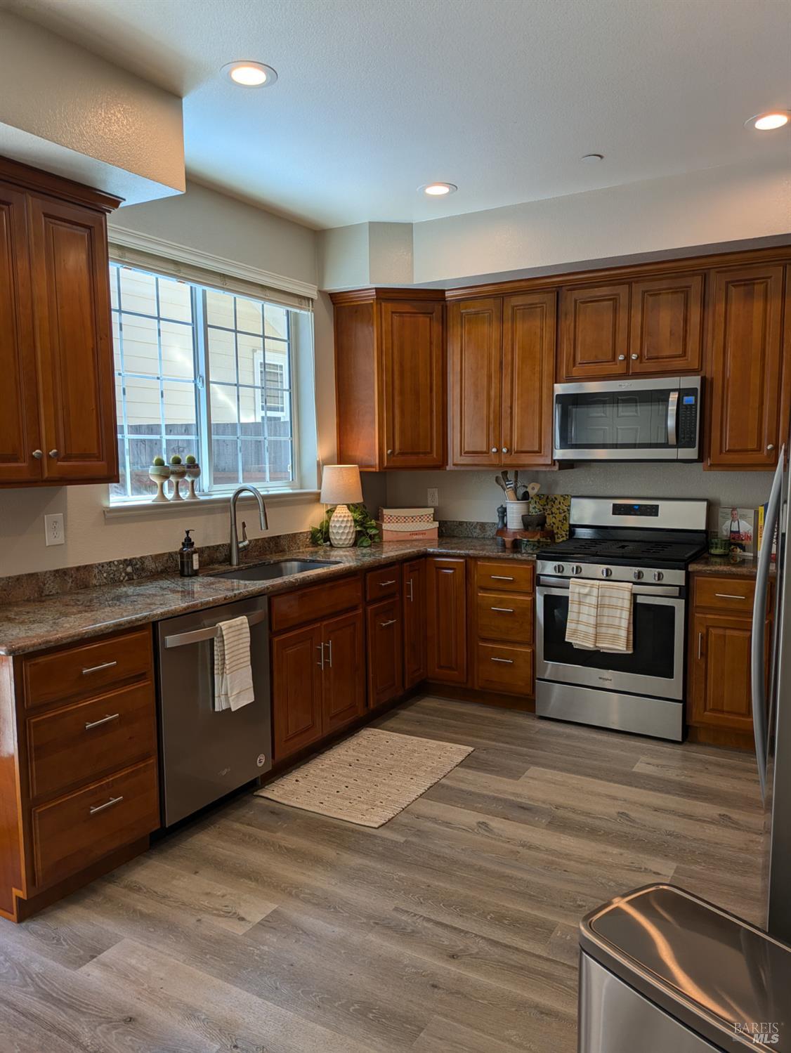 Detail Gallery Image 8 of 18 For 14619 Jomark Ln, Occidental,  CA 95465 - 2 Beds | 2/1 Baths