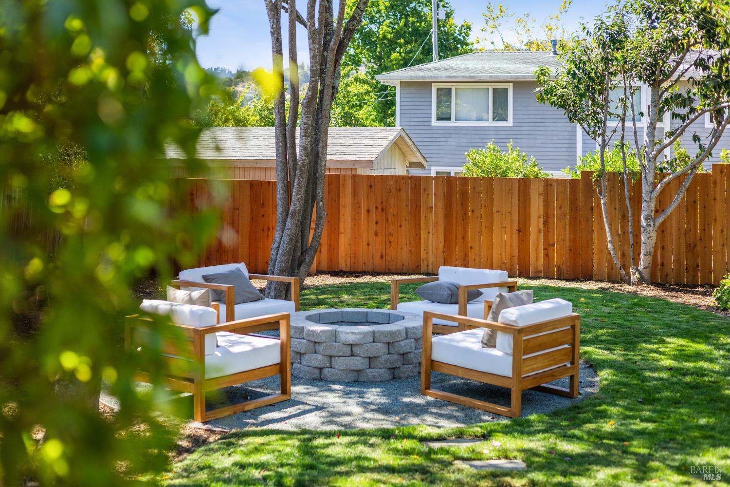 Detail Gallery Image 28 of 38 For 26 Plaza Dr, Mill Valley,  CA 94941 - 3 Beds | 2 Baths