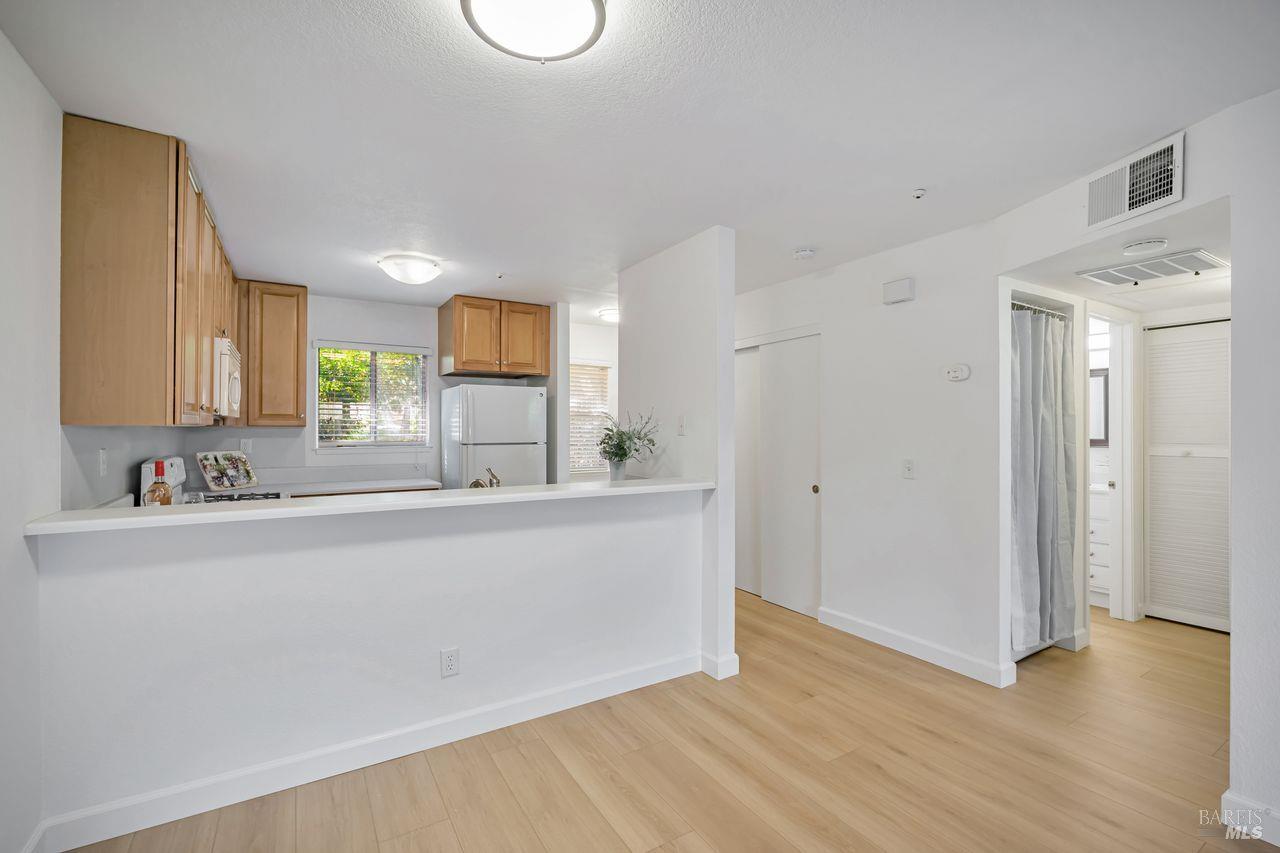 Detail Gallery Image 15 of 40 For 7767 Camino Colegio Dr, Rohnert Park,  CA 94928 - 1 Beds | 1 Baths