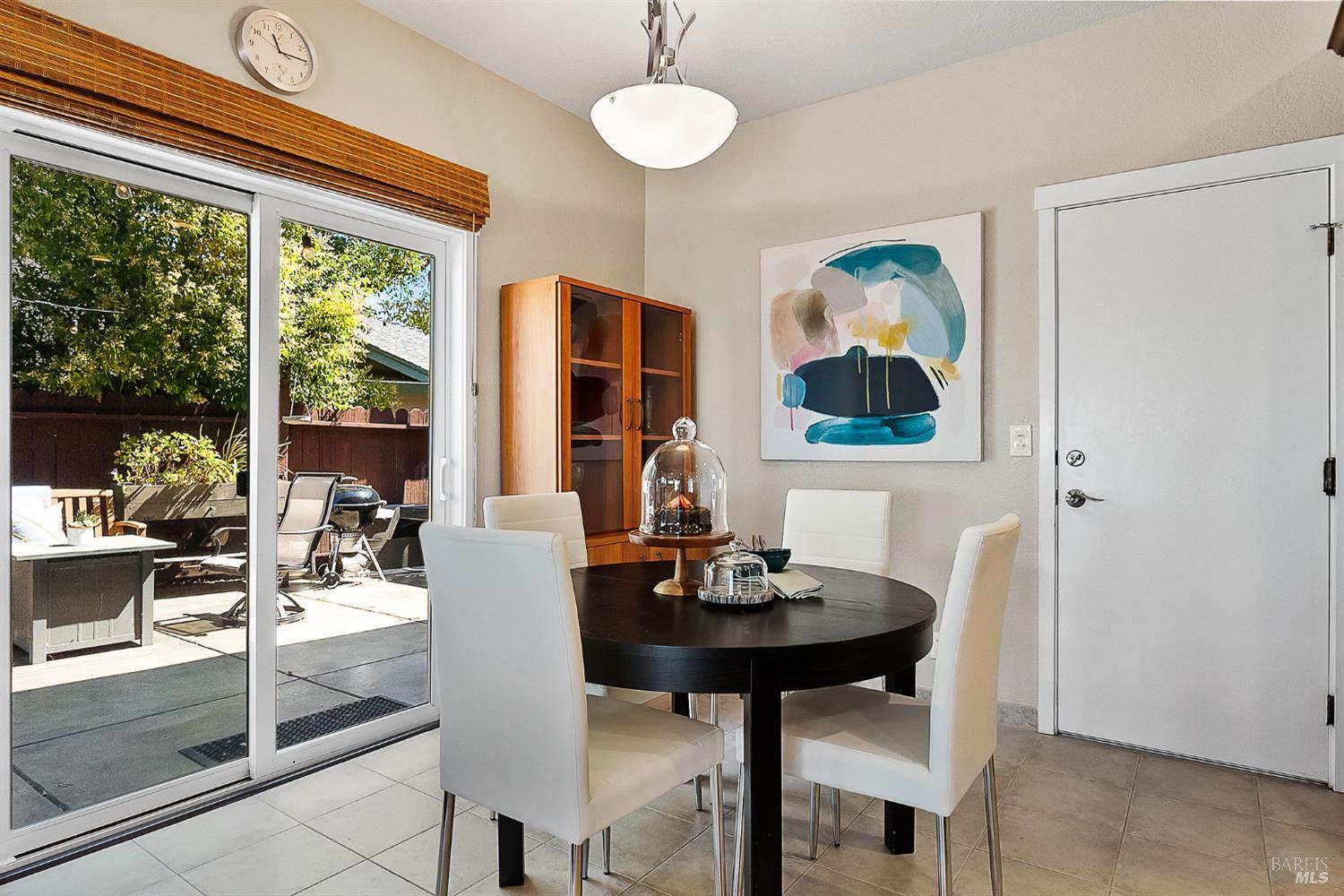 Detail Gallery Image 13 of 48 For 837 Clifton Ct, Benicia,  CA 94510 - 3 Beds | 2 Baths