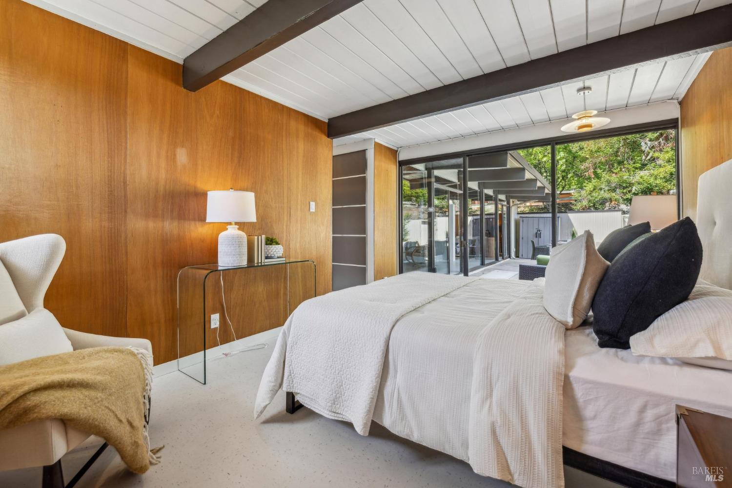 Detail Gallery Image 28 of 44 For 659 Las Colindas Rd, San Rafael,  CA 94903 - 4 Beds | 2 Baths