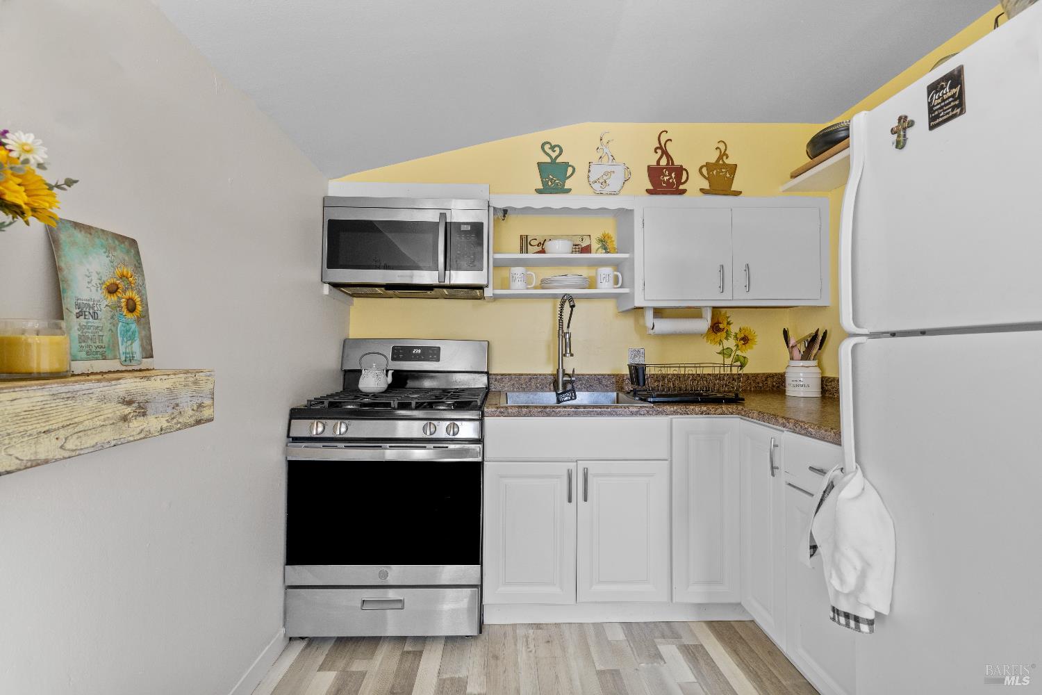 Detail Gallery Image 22 of 24 For 747 3rd St a + B,  Napa,  CA 94559 - 6 Beds | 3 Baths