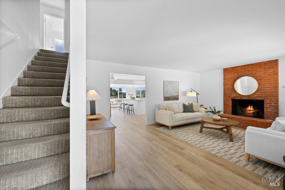 Detail Gallery Image 15 of 56 For 78 Windsor Ave, San Rafael,  CA 94901 - 4 Beds | 3 Baths