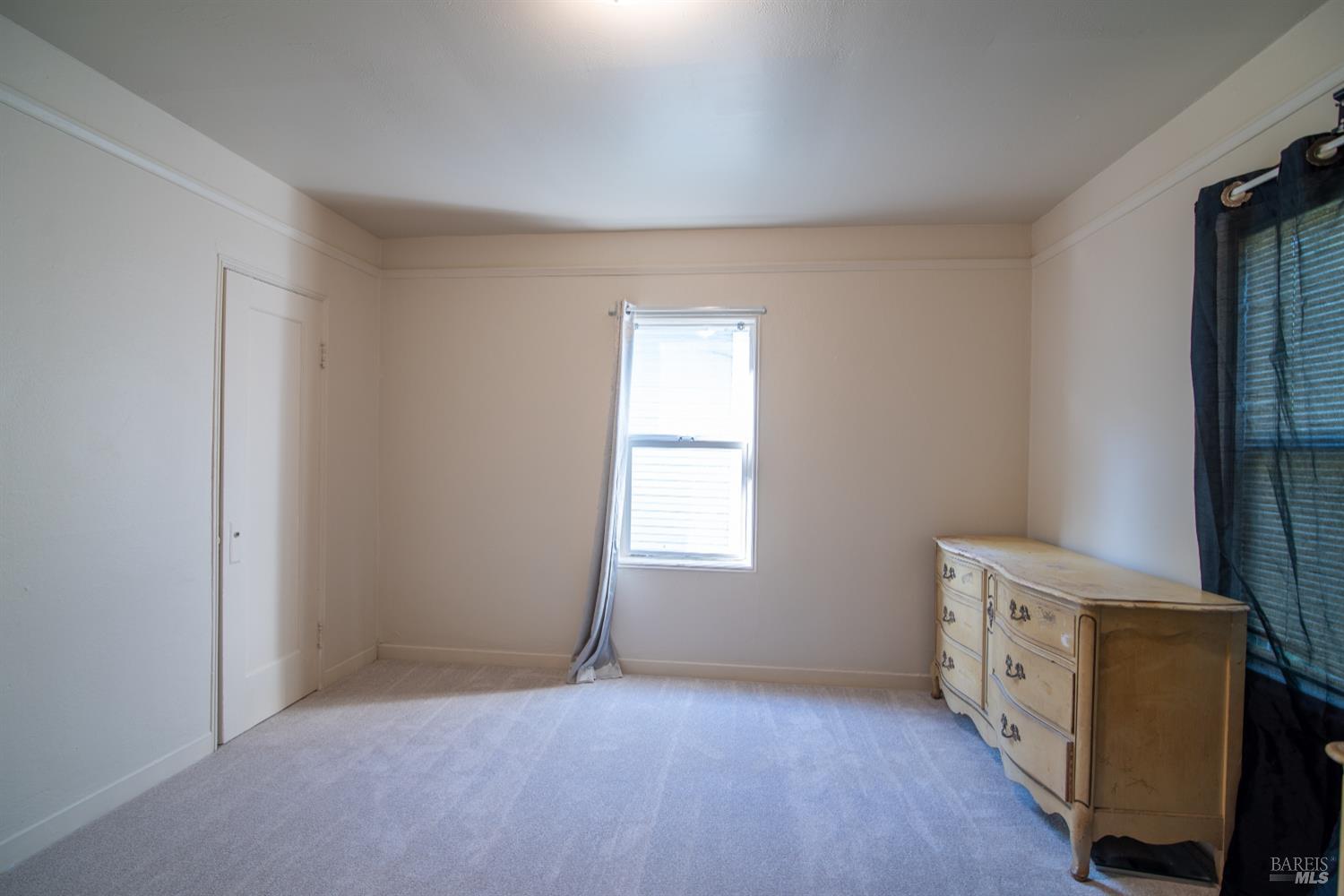 Detail Gallery Image 31 of 54 For 717 Brown St, Santa Rosa,  CA 95404 - 3 Beds | 2 Baths