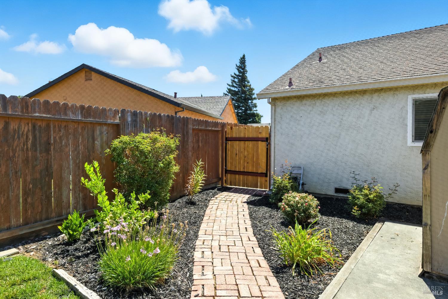 Detail Gallery Image 34 of 50 For 1504 El Morro Ln, Suisun City,  CA 94585 - 3 Beds | 2 Baths