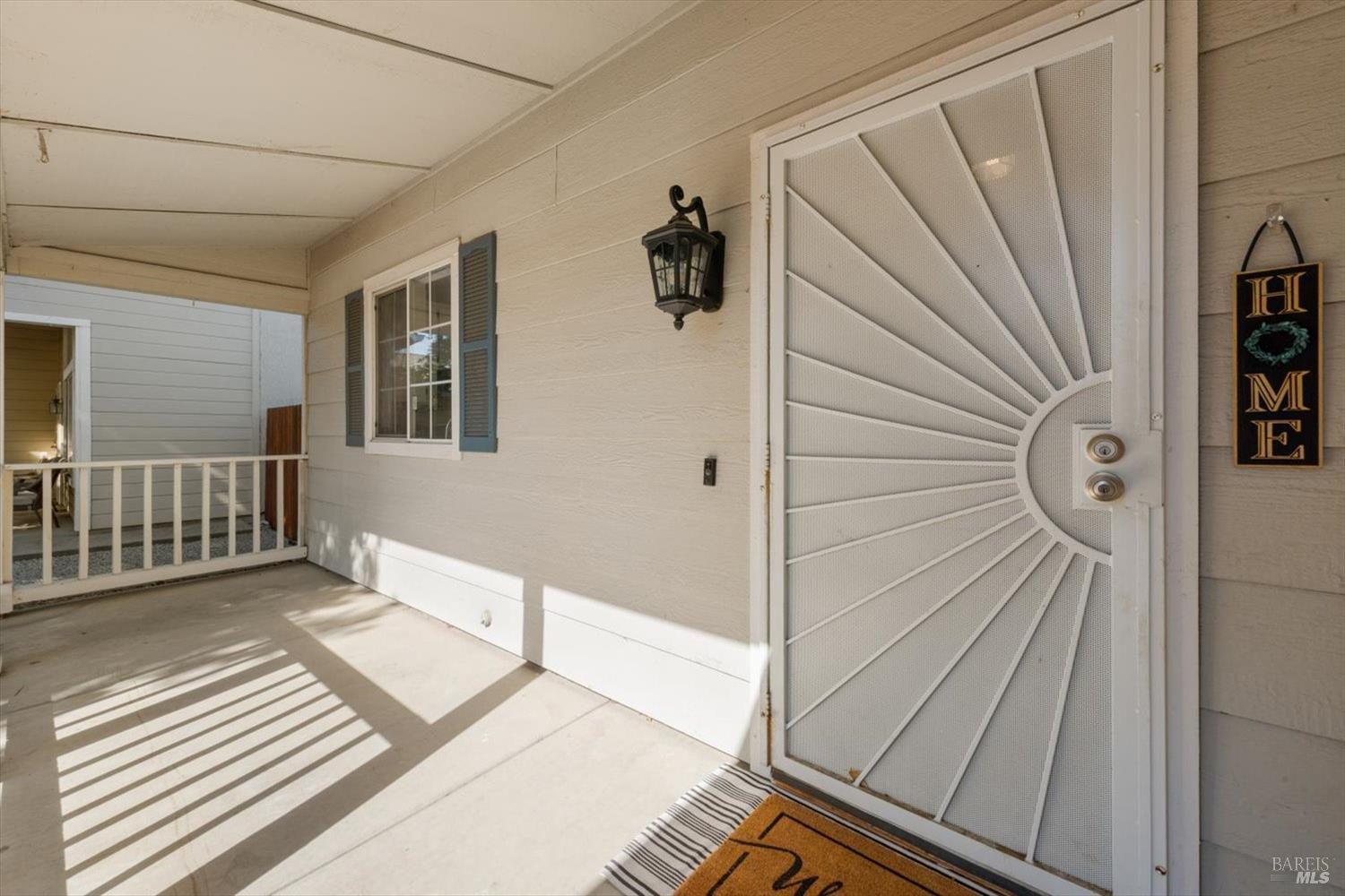 Detail Gallery Image 13 of 75 For 872 Flint Way, Vacaville,  CA 95687 - 3 Beds | 2 Baths