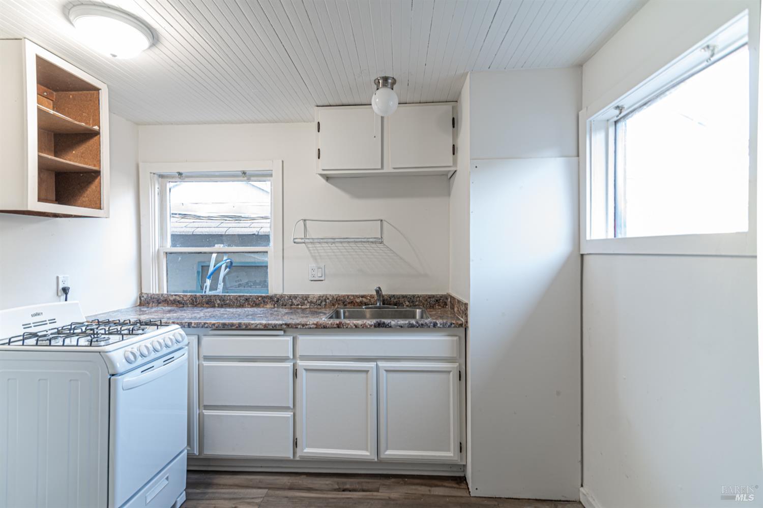 Detail Gallery Image 44 of 54 For 717 Brown St, Santa Rosa,  CA 95404 - 3 Beds | 2 Baths