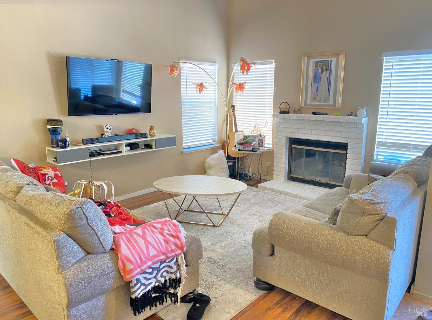 Detail Gallery Image 4 of 38 For 919 Brandon Way, Fairfield,  CA 94533 - 3 Beds | 2/1 Baths