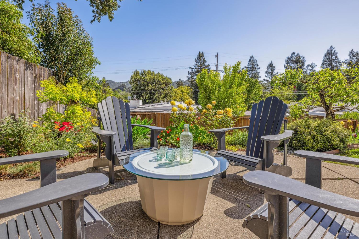 Detail Gallery Image 35 of 44 For 659 Las Colindas Rd, San Rafael,  CA 94903 - 4 Beds | 2 Baths