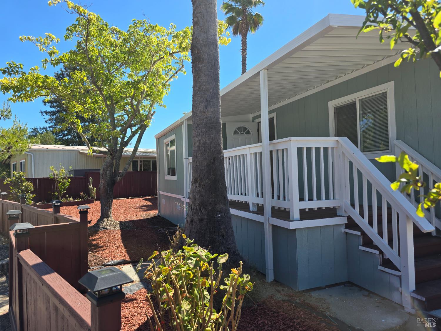 Detail Gallery Image 1 of 14 For 120 Bryce Canyon Rd, San Rafael,  CA 94903 - 3 Beds | 2 Baths