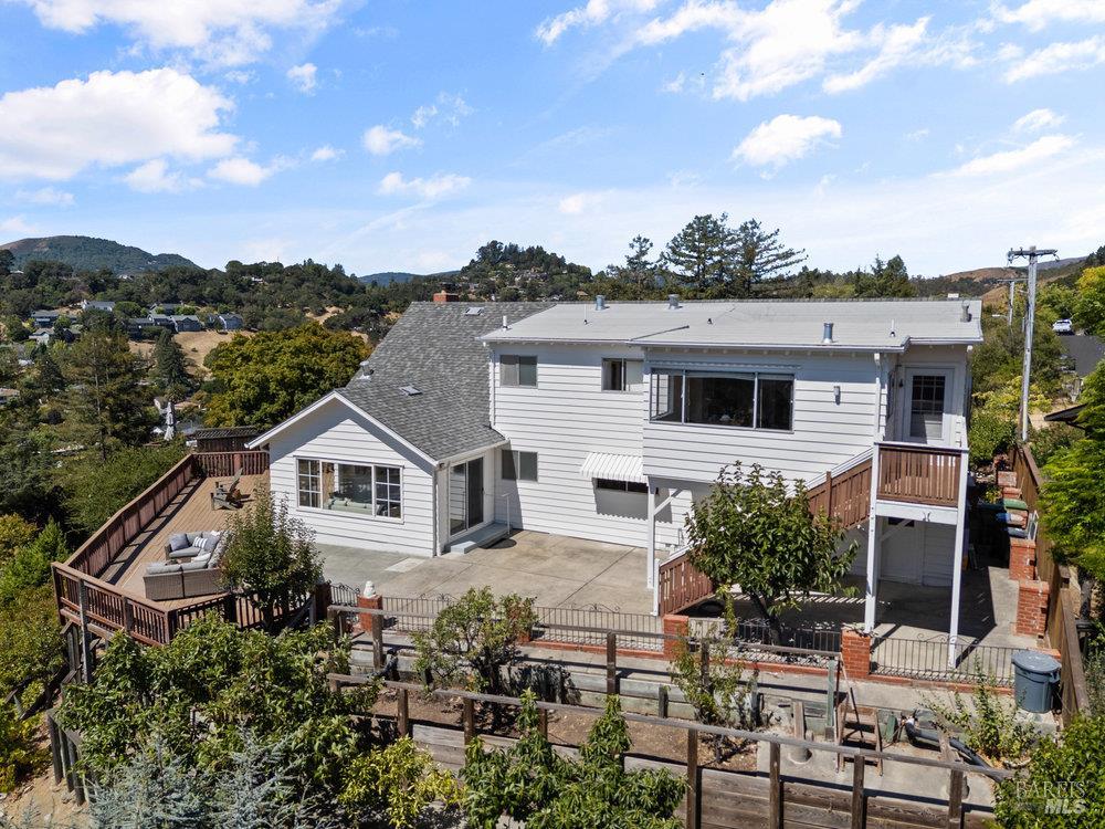 Detail Gallery Image 46 of 56 For 78 Windsor Ave, San Rafael,  CA 94901 - 4 Beds | 3 Baths