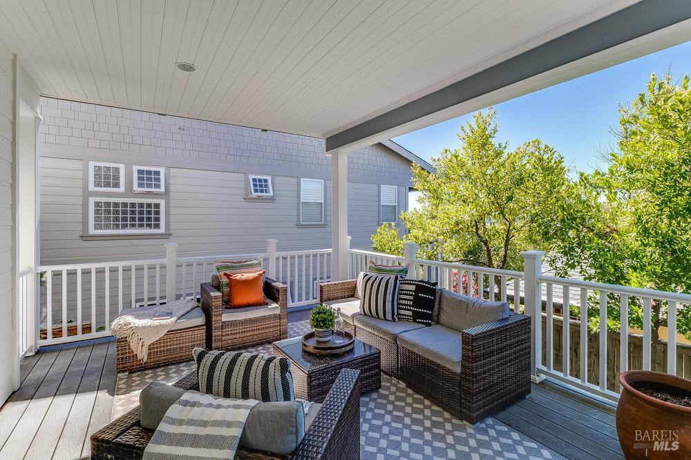 Detail Gallery Image 23 of 99 For 144 W N St, Benicia,  CA 94510 - 6 Beds | 4 Baths
