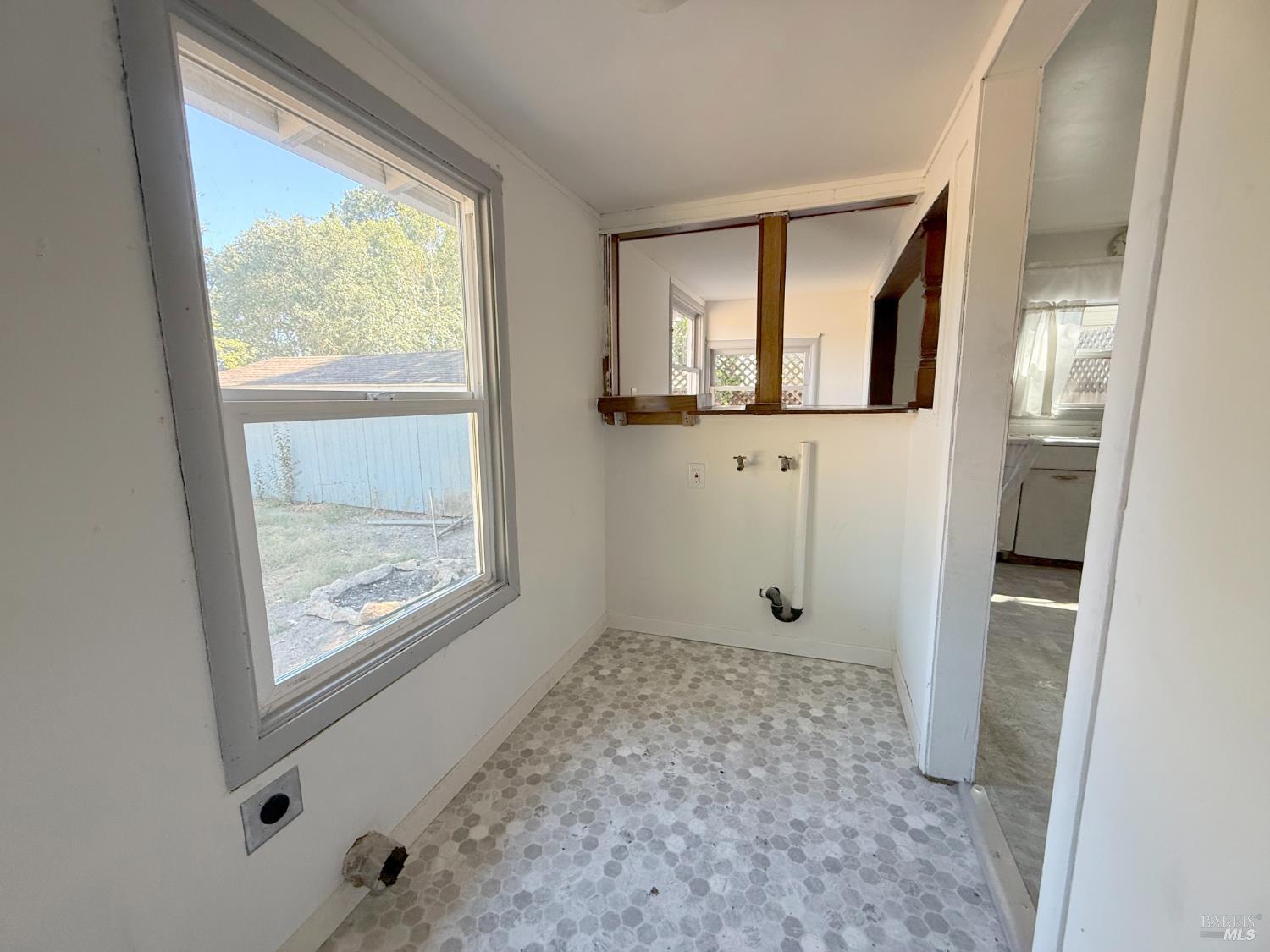 Detail Gallery Image 15 of 20 For 420 Della Ave, Willits,  CA 95490 - 2 Beds | 1 Baths