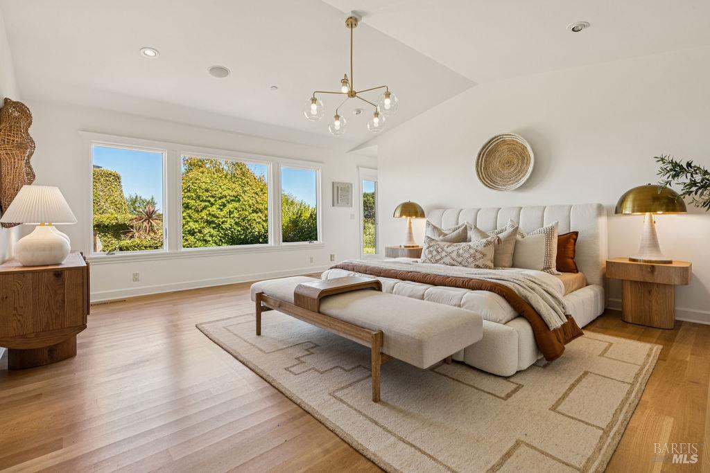 Detail Gallery Image 20 of 48 For 90 Taylor Rd, Tiburon,  CA 94920 - 5 Beds | 5/1 Baths
