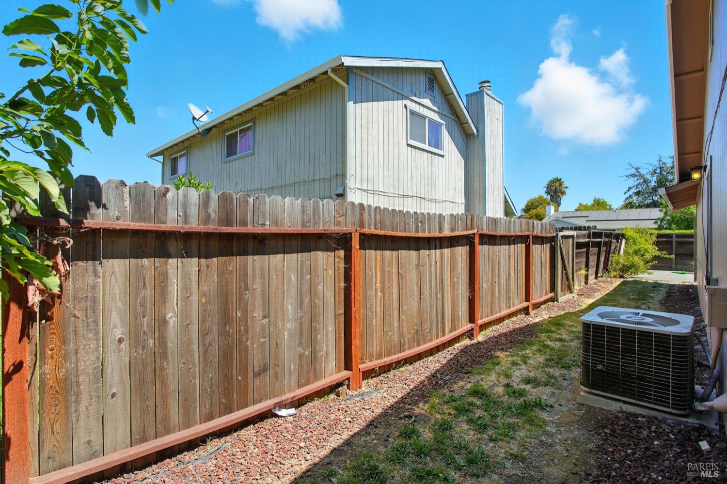 Detail Gallery Image 26 of 26 For 1843 Santa Monica St, Fairfield,  CA 94533 - 3 Beds | 2 Baths