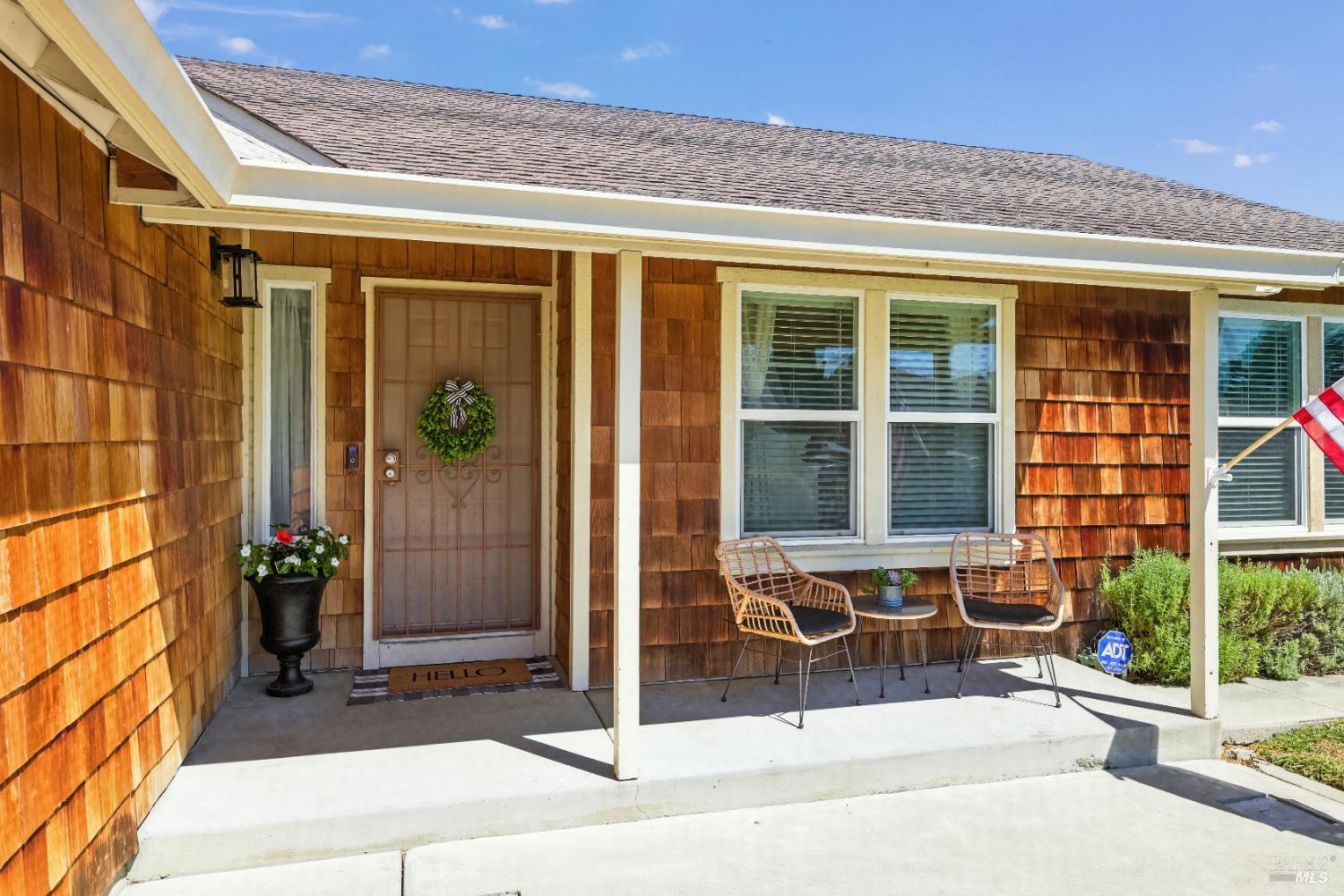 Detail Gallery Image 6 of 50 For 1504 El Morro Ln, Suisun City,  CA 94585 - 3 Beds | 2 Baths