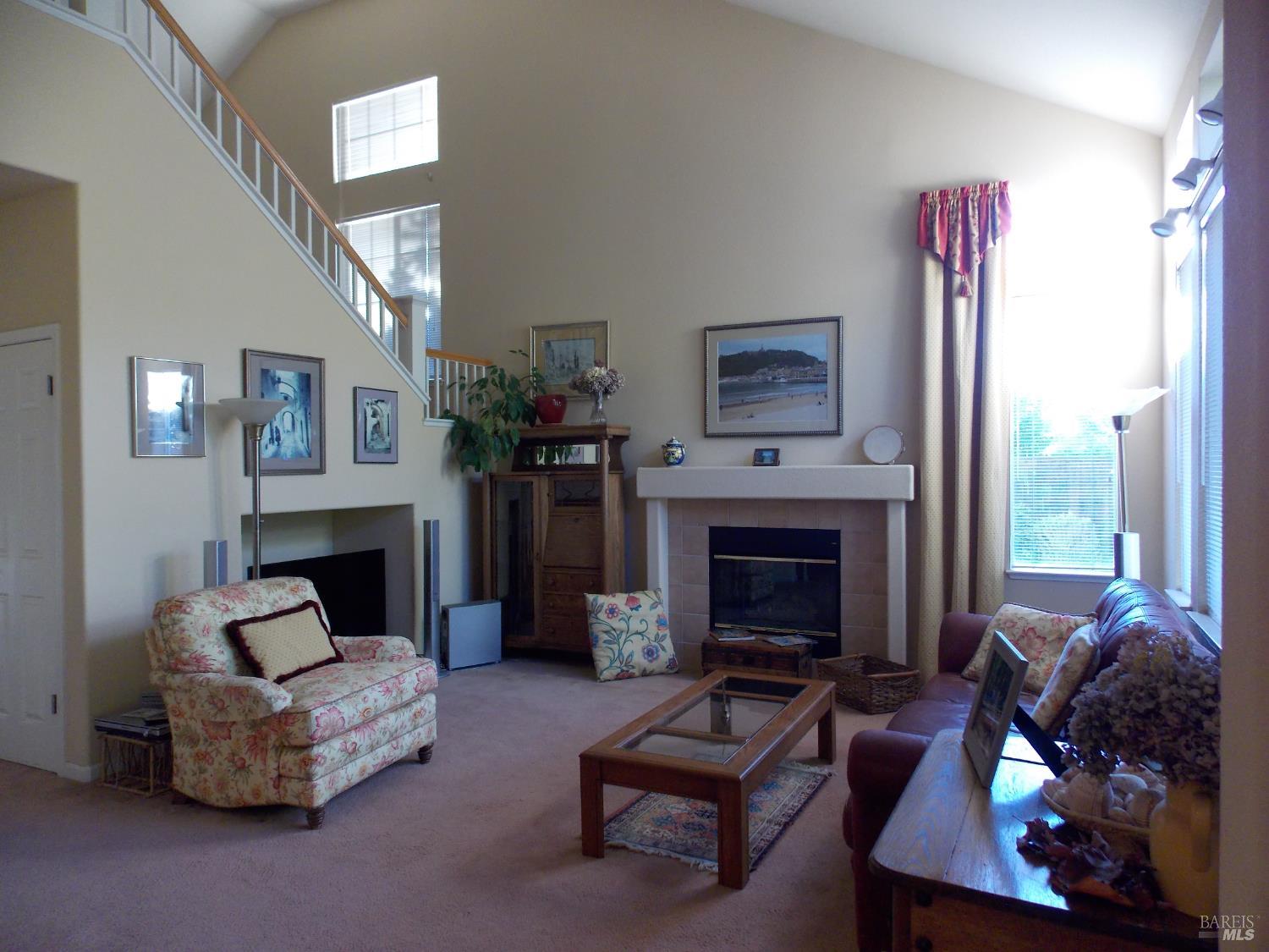 Detail Gallery Image 7 of 44 For 1349 Golf Course Dr, Windsor,  CA 95492 - 3 Beds | 2/1 Baths