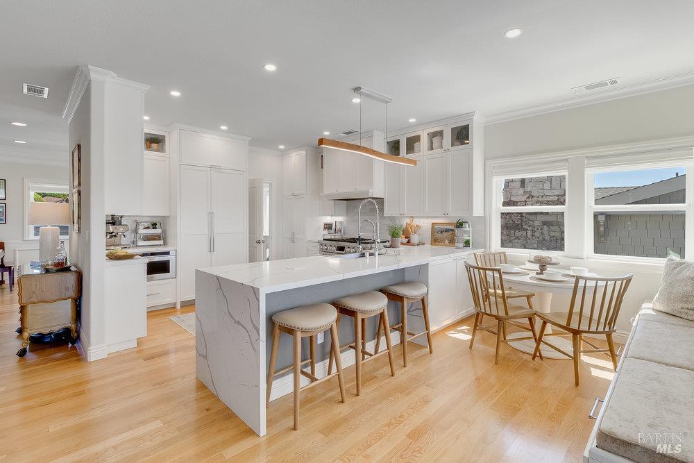 Detail Gallery Image 42 of 99 For 144 W N St, Benicia,  CA 94510 - 6 Beds | 4 Baths