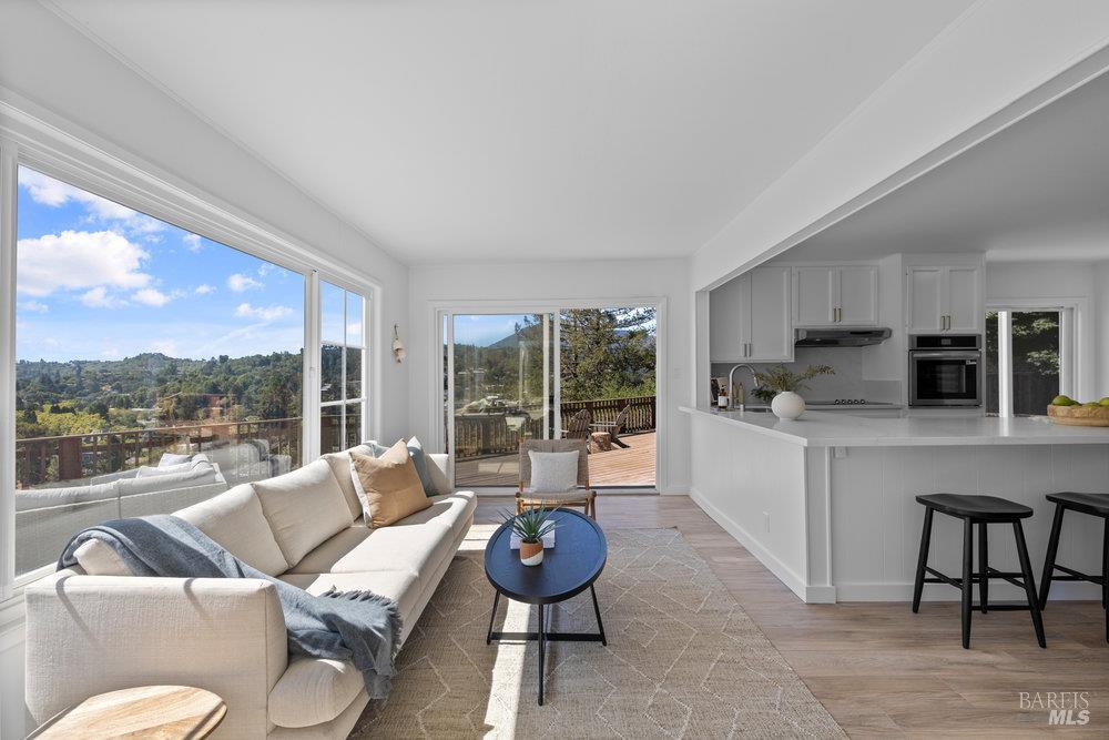 Detail Gallery Image 7 of 56 For 78 Windsor Ave, San Rafael,  CA 94901 - 4 Beds | 3 Baths