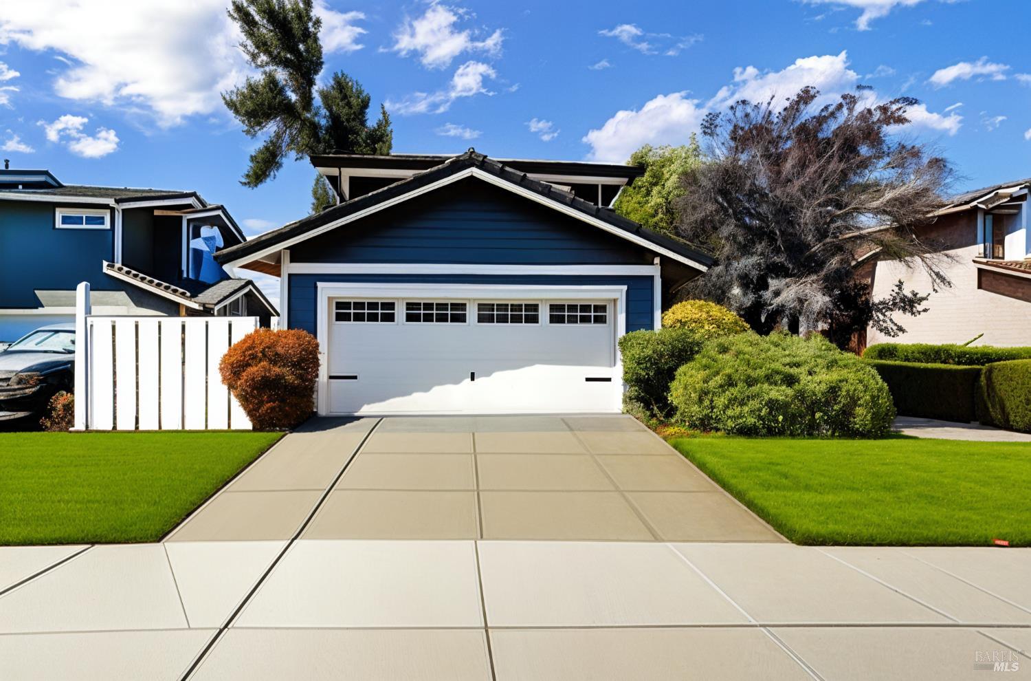 Detail Gallery Image 2 of 46 For 453 Knight Cir, Vallejo,  CA 94591 - 3 Beds | 2/1 Baths