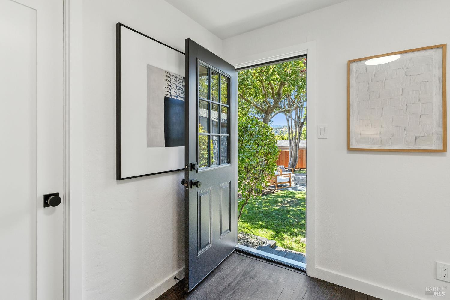 Detail Gallery Image 27 of 38 For 26 Plaza Dr, Mill Valley,  CA 94941 - 3 Beds | 2 Baths