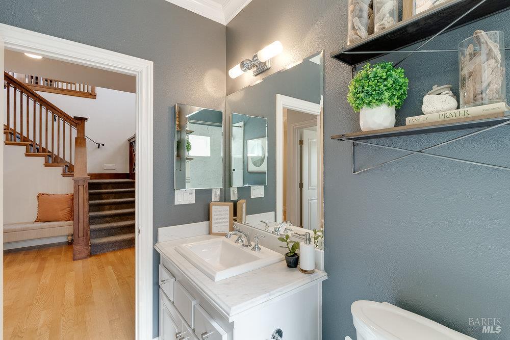 Detail Gallery Image 14 of 99 For 144 W N St, Benicia,  CA 94510 - 6 Beds | 4 Baths