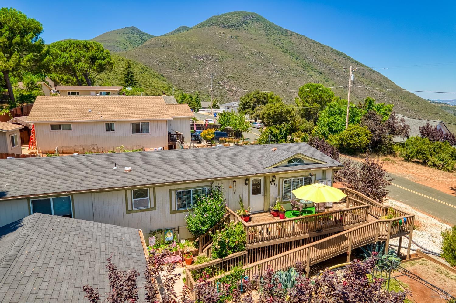 Detail Gallery Image 3 of 30 For 5025 Wintun Way, Kelseyville,  CA 95451 - 3 Beds | 2 Baths