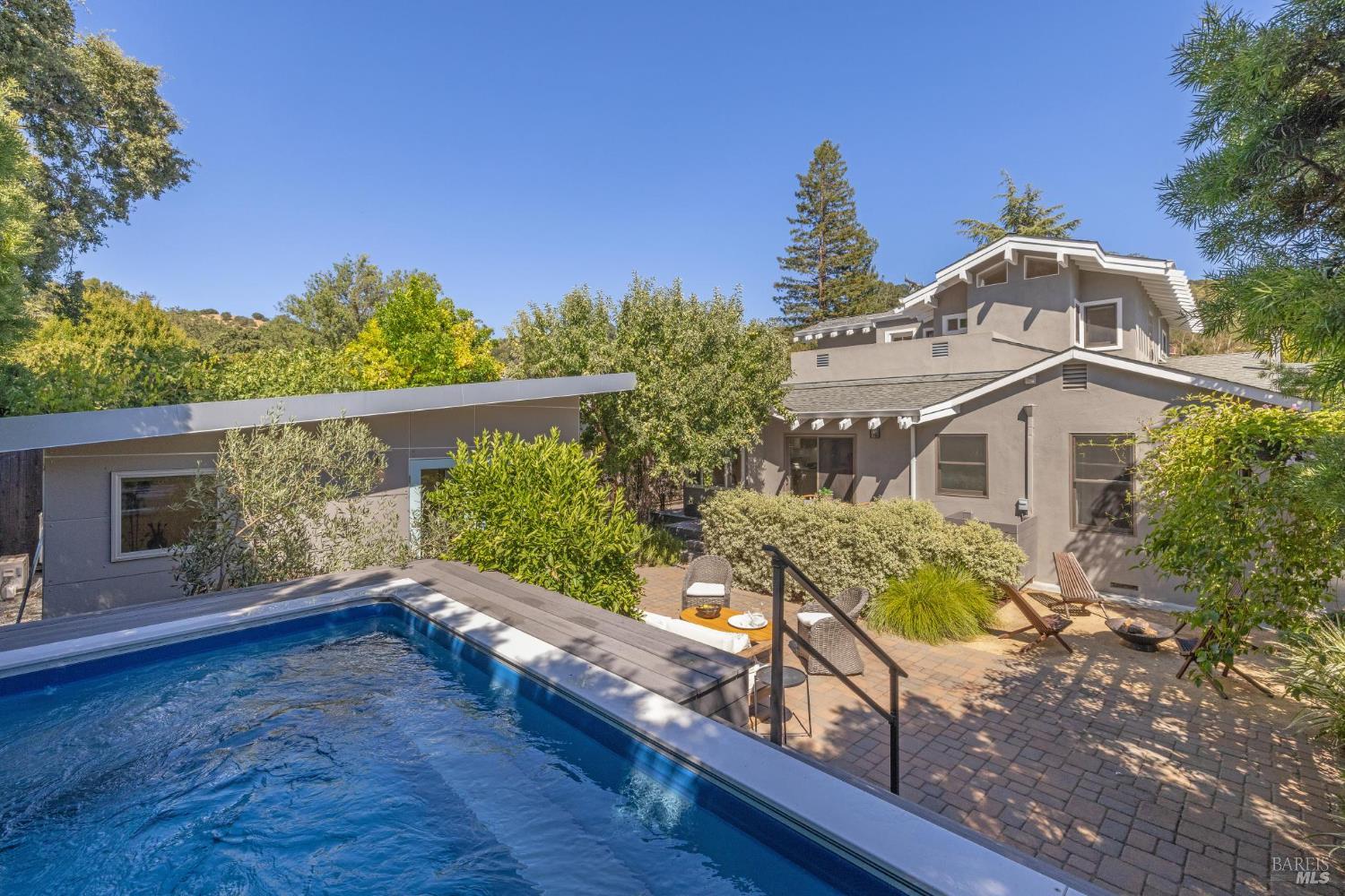 Detail Gallery Image 64 of 80 For 69 Broadmoor Ave, San Anselmo,  CA 94960 - 5 Beds | 3 Baths