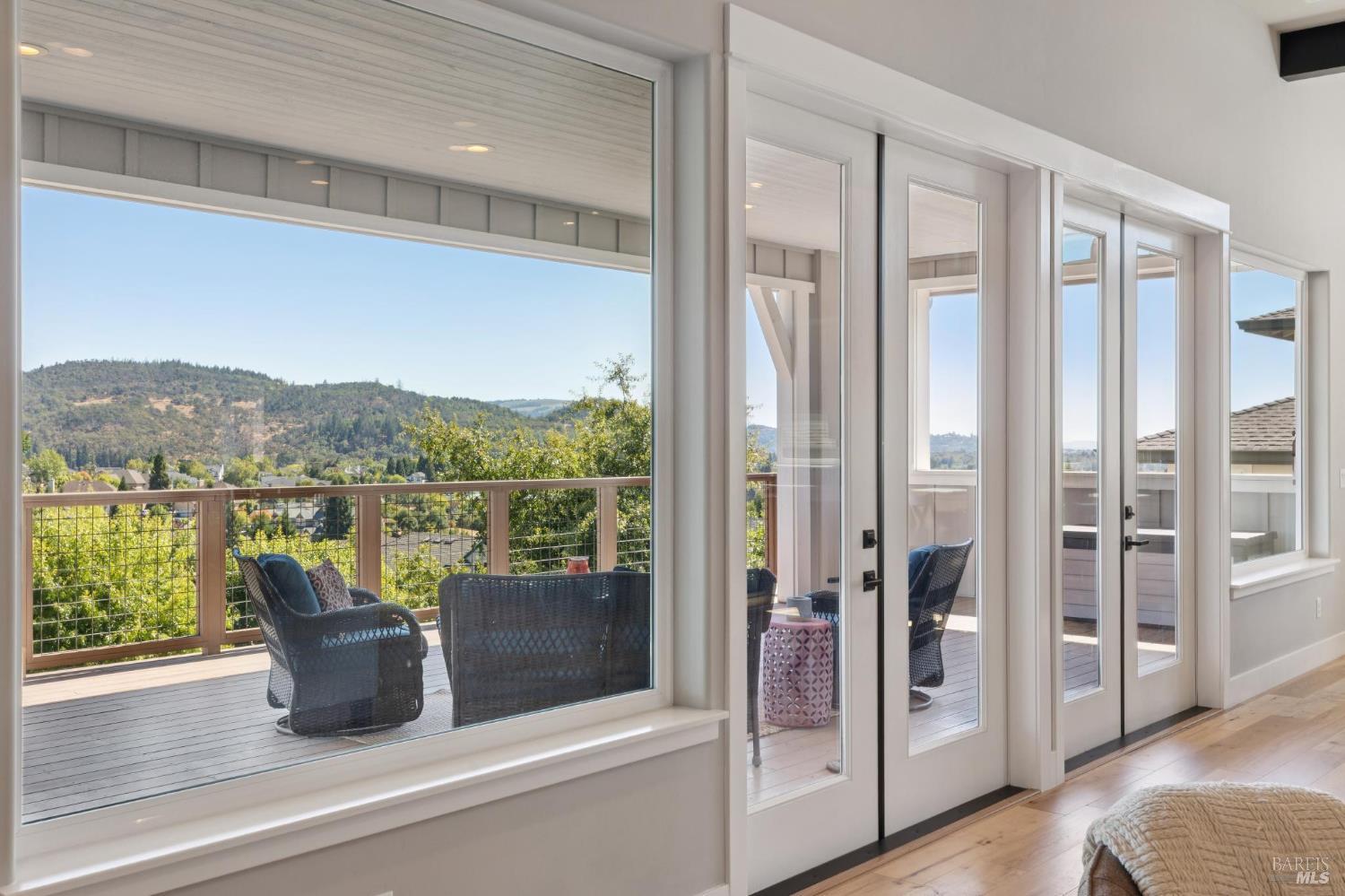 Detail Gallery Image 21 of 63 For 5980 Vista Rdgs, Santa Rosa,  CA 95409 - 5 Beds | 5 Baths