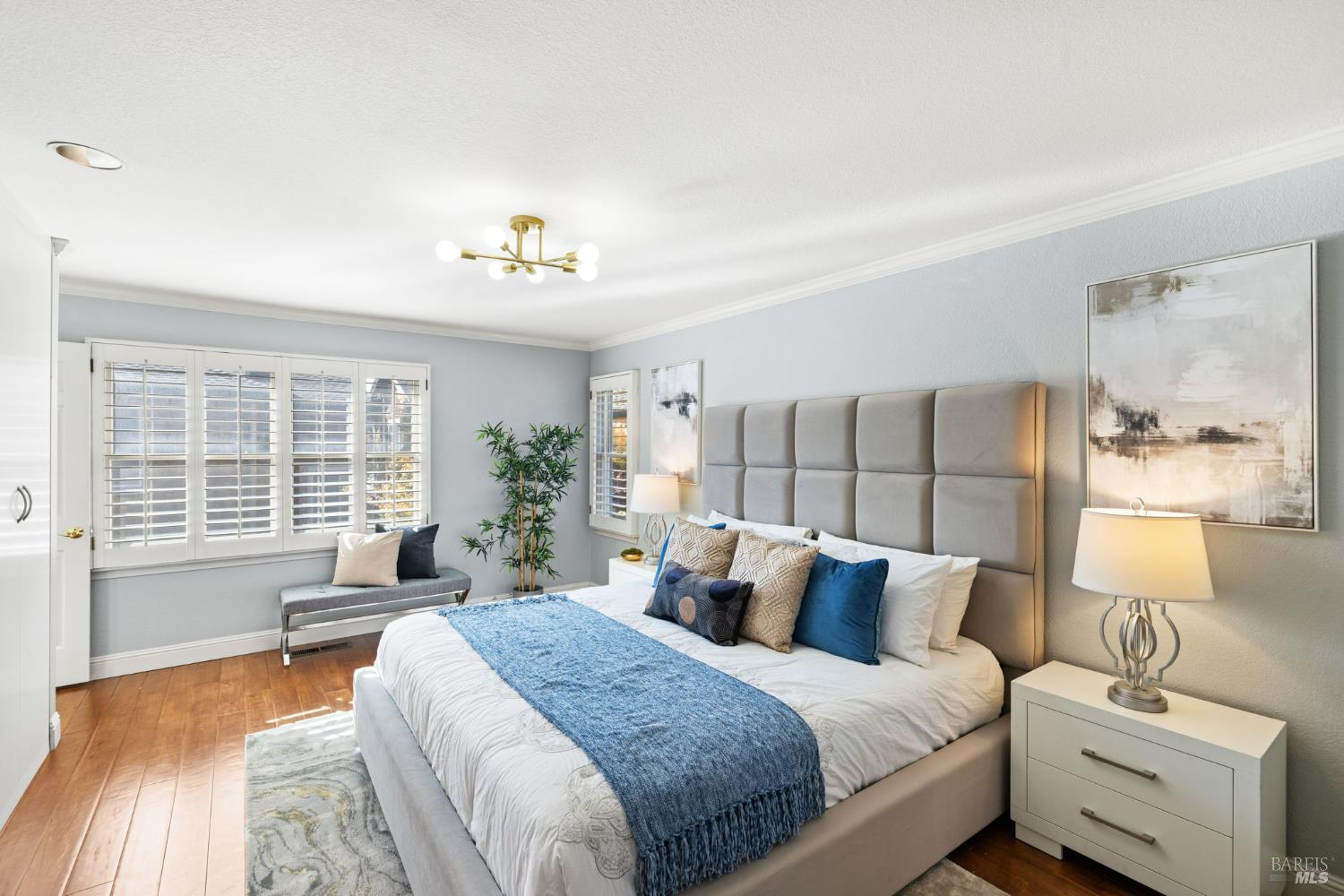 Detail Gallery Image 30 of 49 For 607 Centre Ct, Alameda,  CA 94502 - 2 Beds | 2/1 Baths