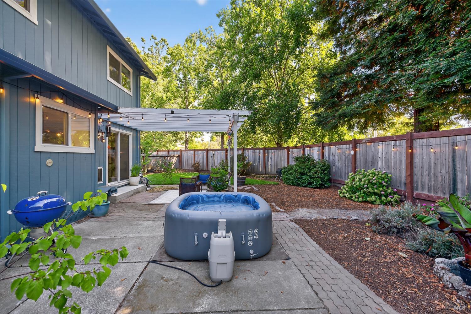 Detail Gallery Image 23 of 37 For 2484 College Park Cir, Santa Rosa,  CA 95401 - 3 Beds | 2 Baths
