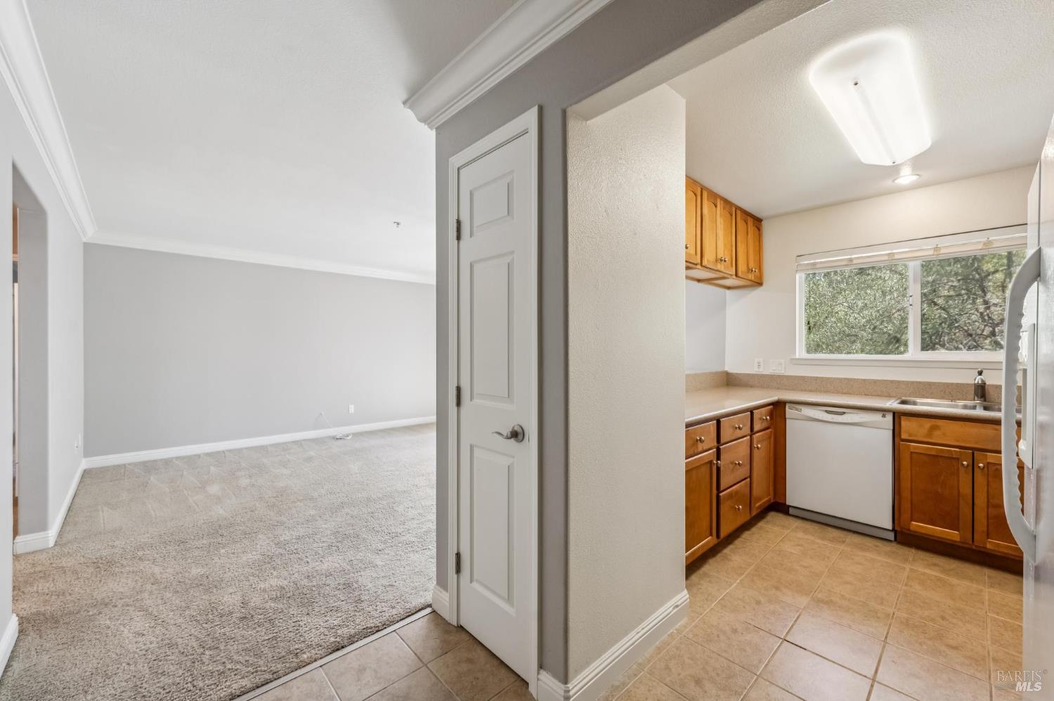 Detail Gallery Image 9 of 27 For 225 Burt St #34,  Santa Rosa,  CA 95407 - 2 Beds | 2 Baths