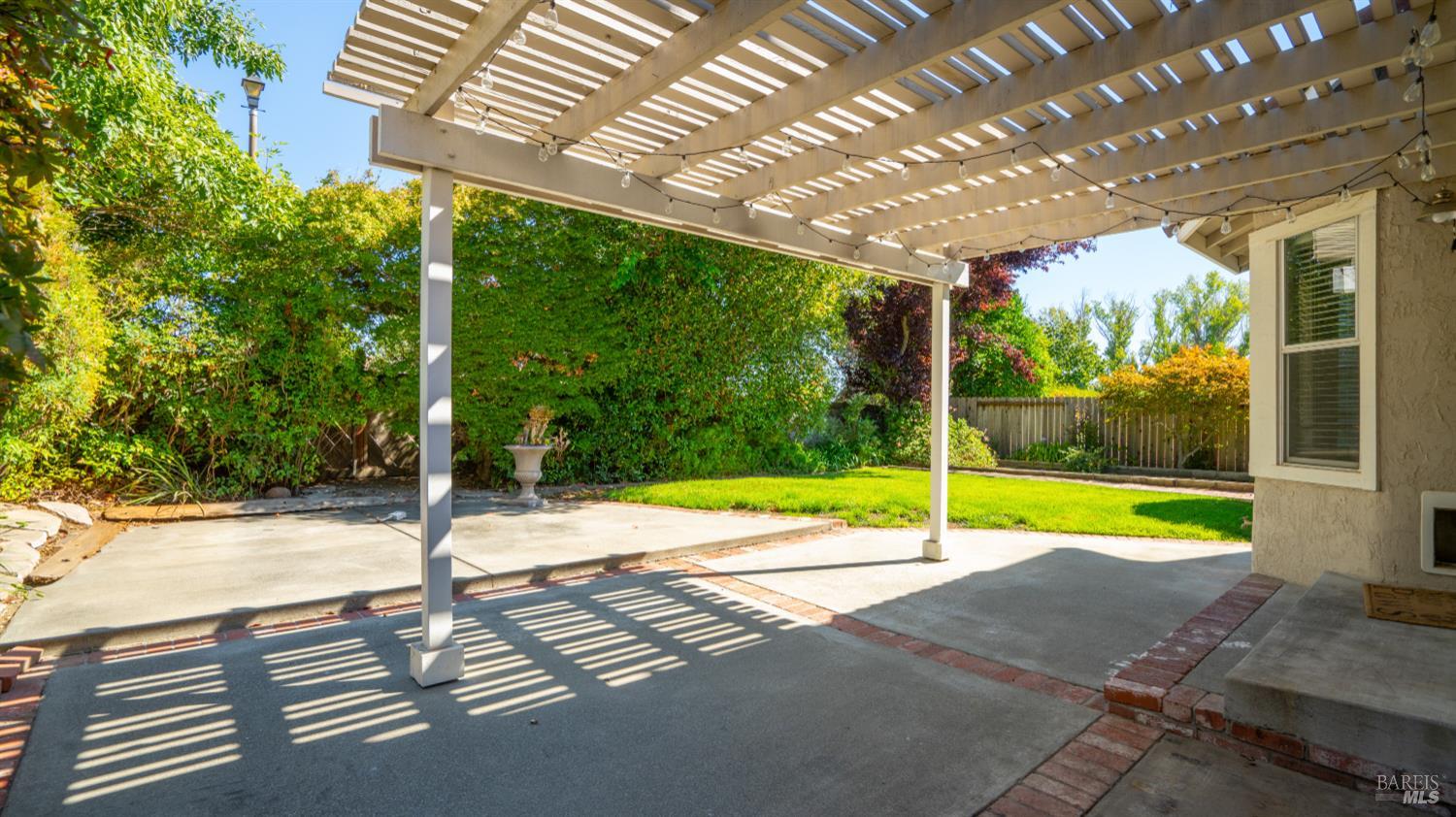 Detail Gallery Image 38 of 47 For 2474 Bay Hill Cir, Fairfield,  CA 94534 - 4 Beds | 2/1 Baths