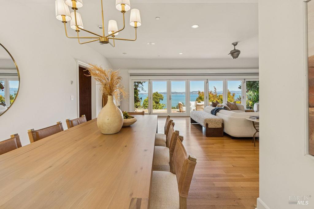 Detail Gallery Image 9 of 48 For 90 Taylor Rd, Tiburon,  CA 94920 - 5 Beds | 5/1 Baths