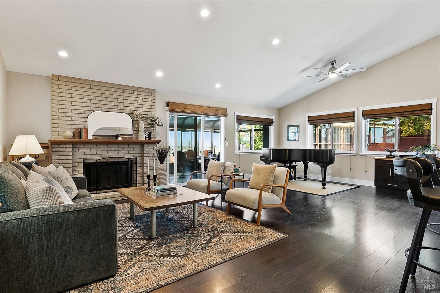 Detail Gallery Image 7 of 48 For 837 Clifton Ct, Benicia,  CA 94510 - 3 Beds | 2 Baths