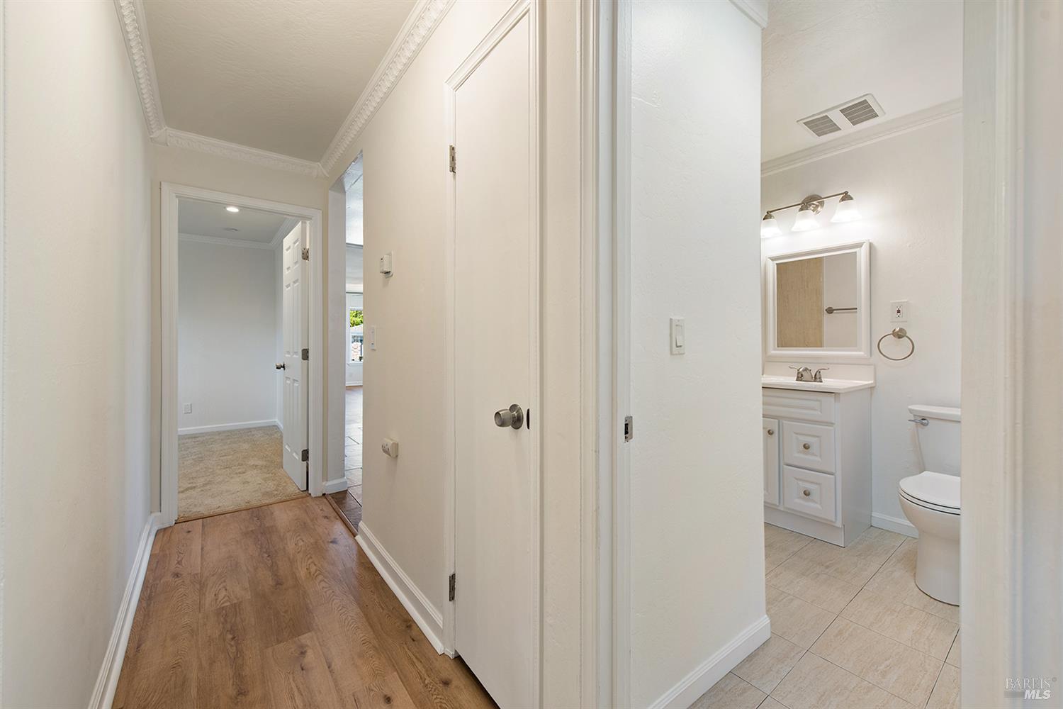 Detail Gallery Image 10 of 22 For 9701 Orion Dr, Windsor,  CA 95492 - 4 Beds | 1/1 Baths