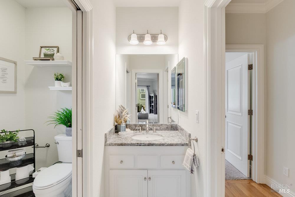 Detail Gallery Image 21 of 99 For 144 W N St, Benicia,  CA 94510 - 6 Beds | 4 Baths