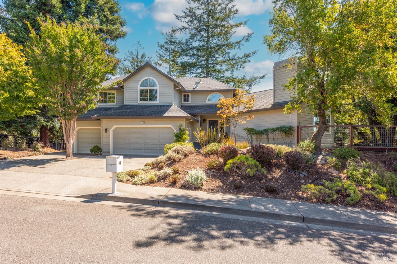 Detail Gallery Image 2 of 65 For 1846 Happy Valley Rd, Santa Rosa,  CA 95409 - 4 Beds | 3 Baths