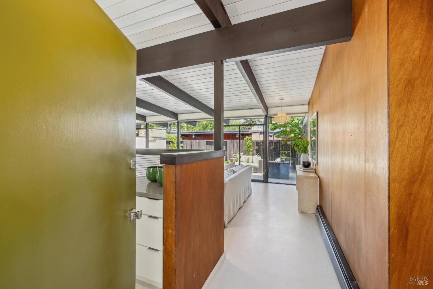 Detail Gallery Image 1 of 44 For 659 Las Colindas Rd, San Rafael,  CA 94903 - 4 Beds | 2 Baths
