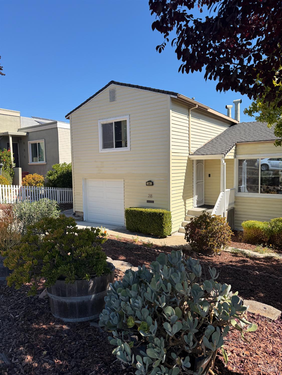 Detail Gallery Image 8 of 40 For 28 D St, Vallejo,  CA 94590 - 2 Beds | 1 Baths