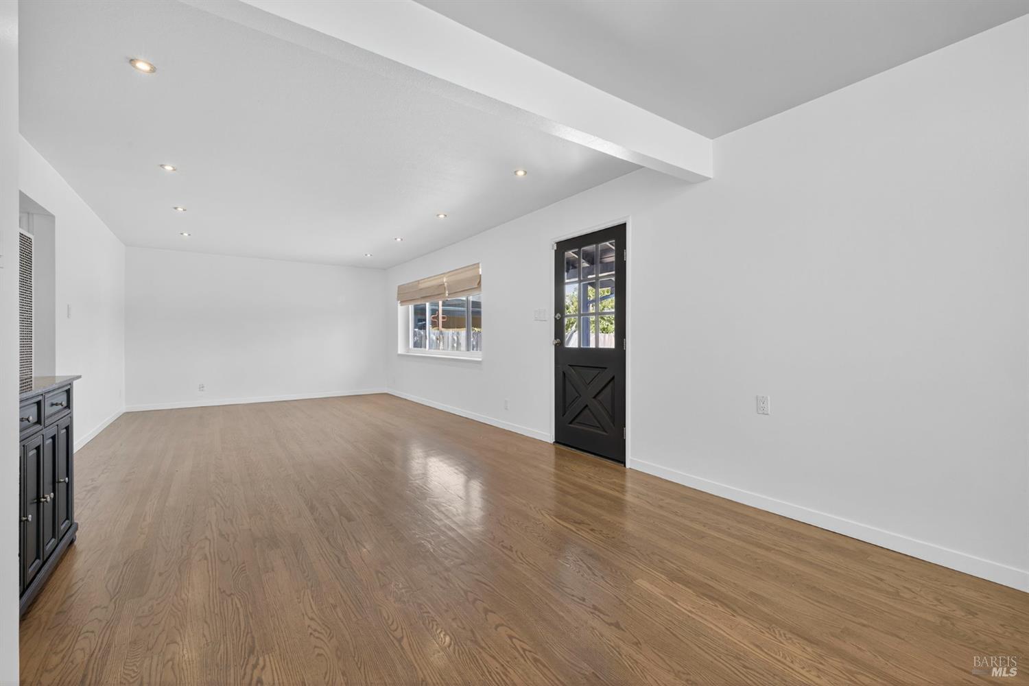 Detail Gallery Image 12 of 34 For 3541 Palomar Way, Napa,  CA 94558 - 3 Beds | 2 Baths