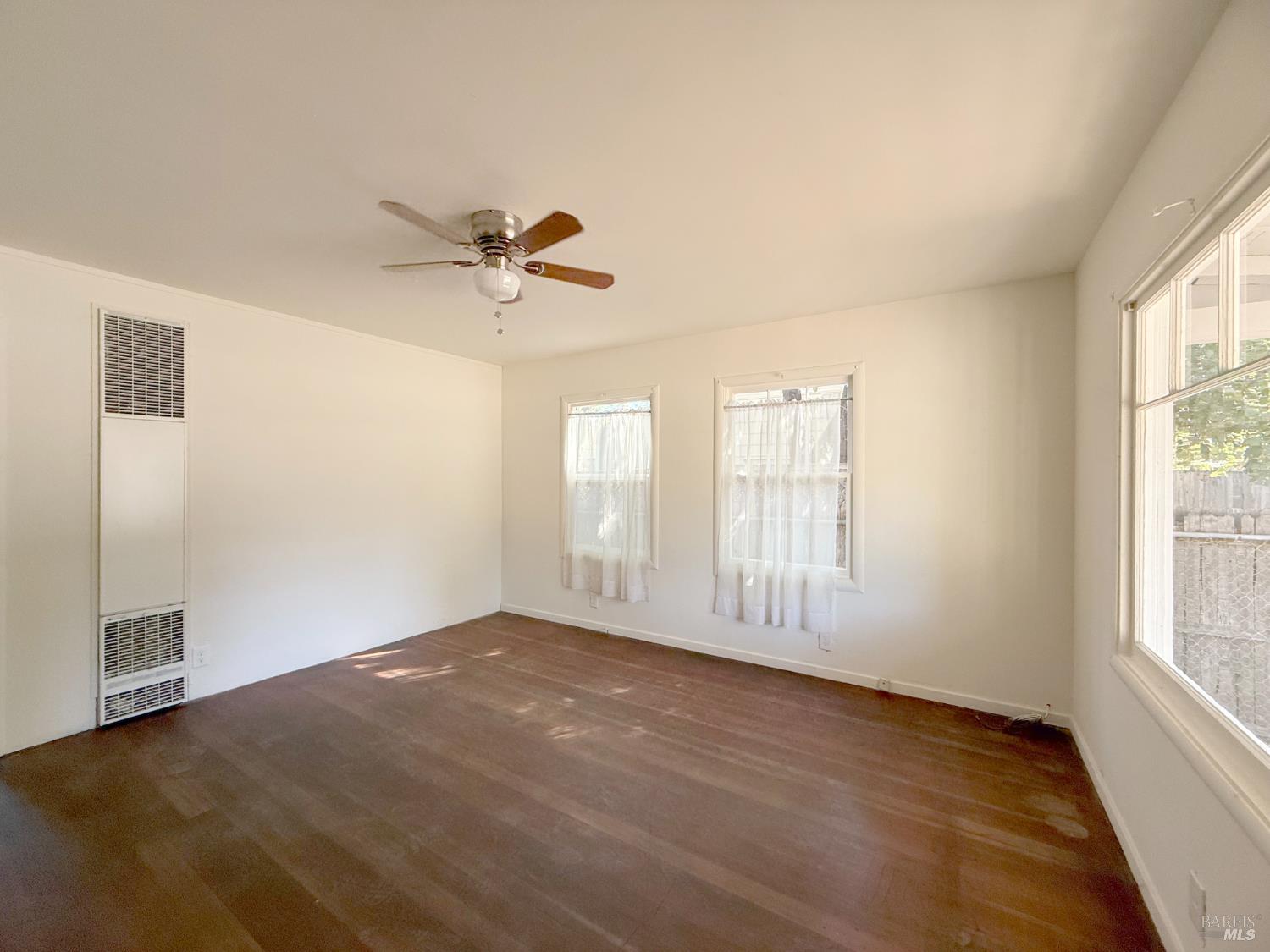 Detail Gallery Image 6 of 20 For 420 Della Ave, Willits,  CA 95490 - 2 Beds | 1 Baths