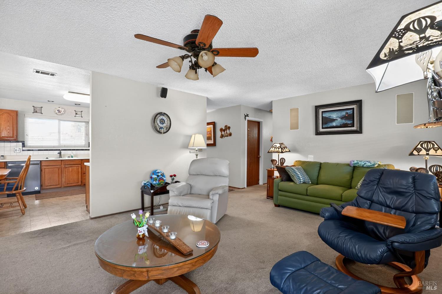 Detail Gallery Image 3 of 28 For 1870 San Pedro Ct, Fairfield,  CA 94533 - 3 Beds | 2 Baths