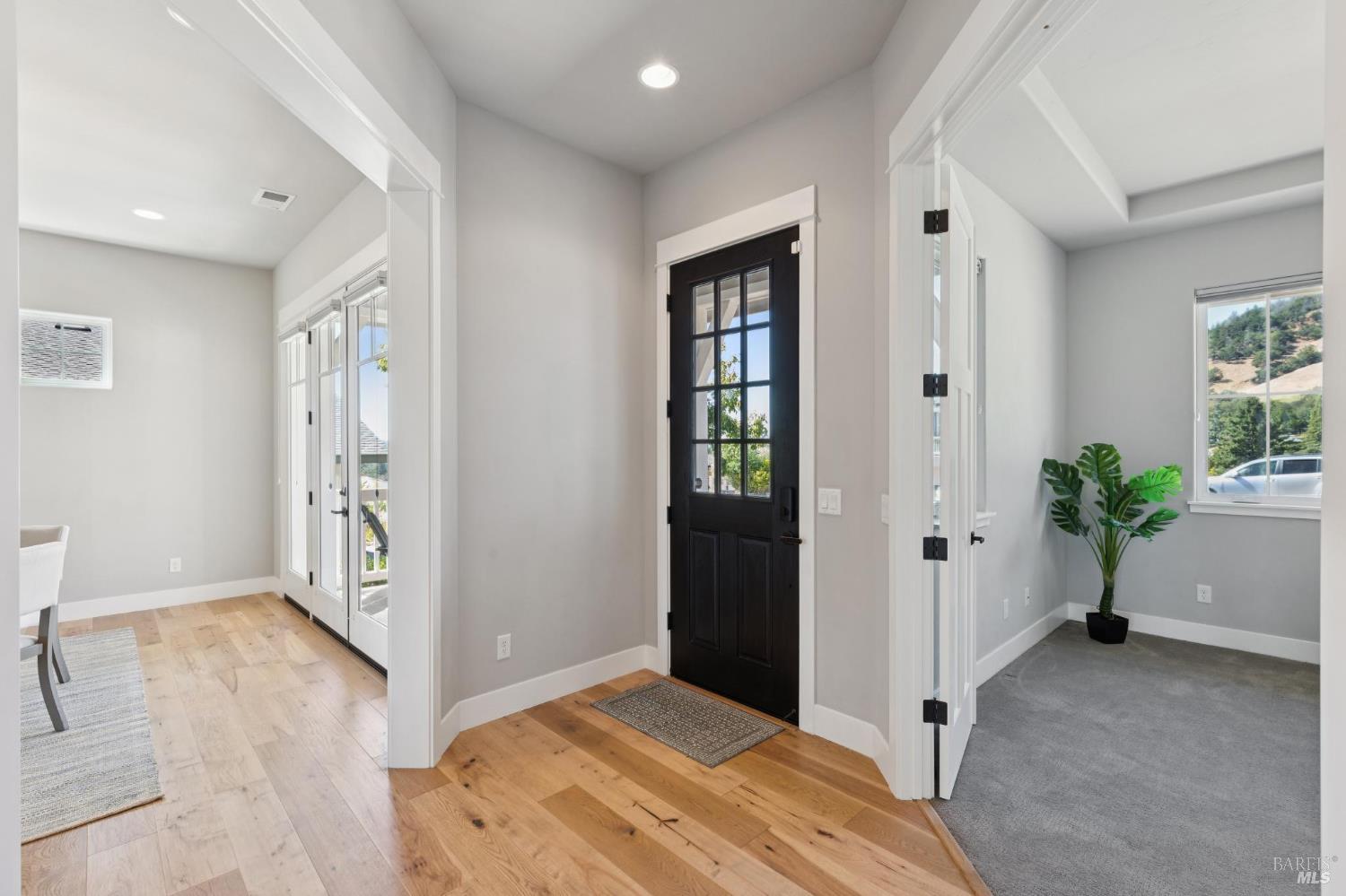 Detail Gallery Image 8 of 63 For 5980 Vista Rdgs, Santa Rosa,  CA 95409 - 5 Beds | 5 Baths