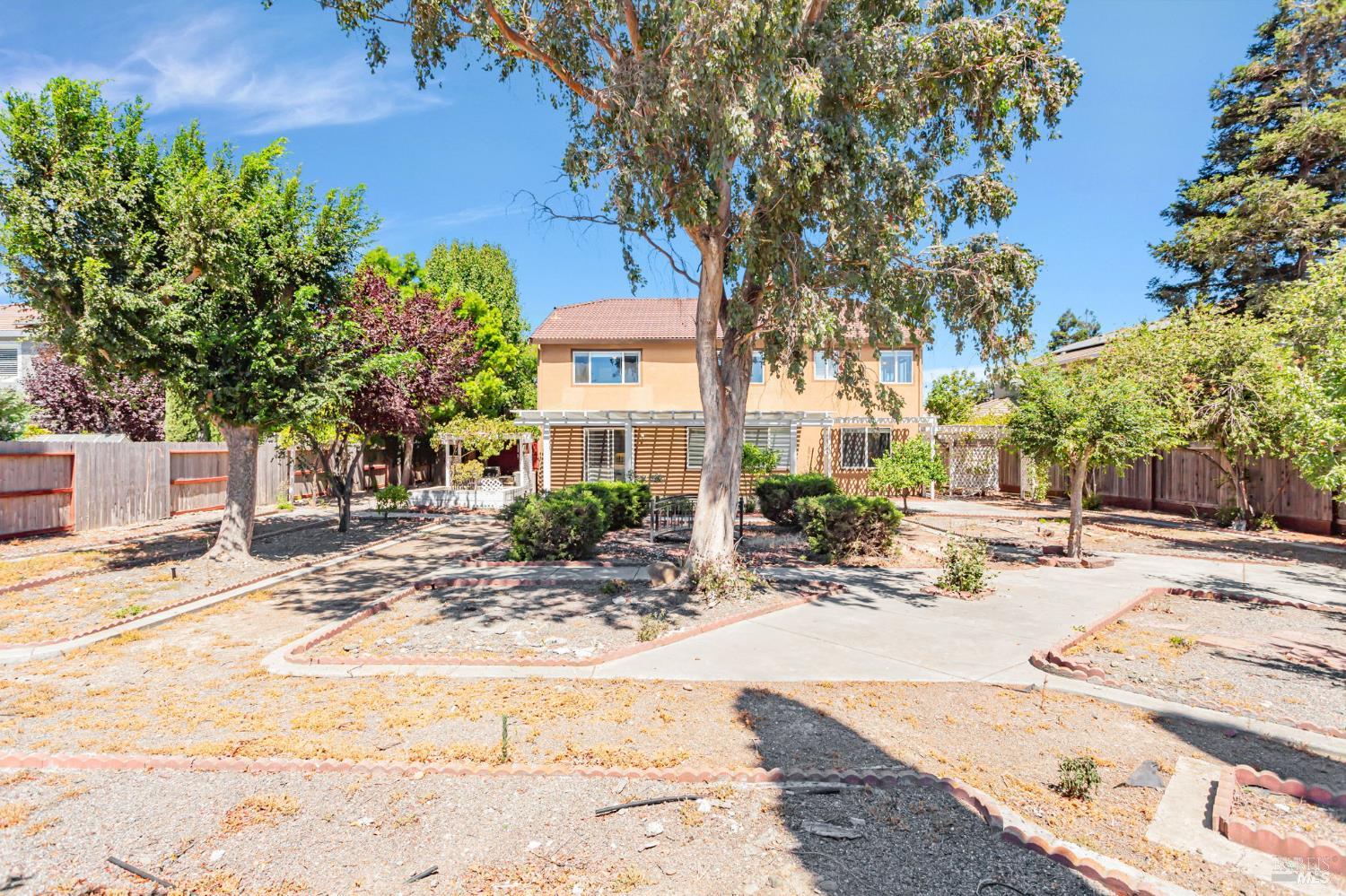 Detail Gallery Image 47 of 54 For 1048 Stillspring Dr, Vacaville,  CA 95687 - 5 Beds | 3 Baths