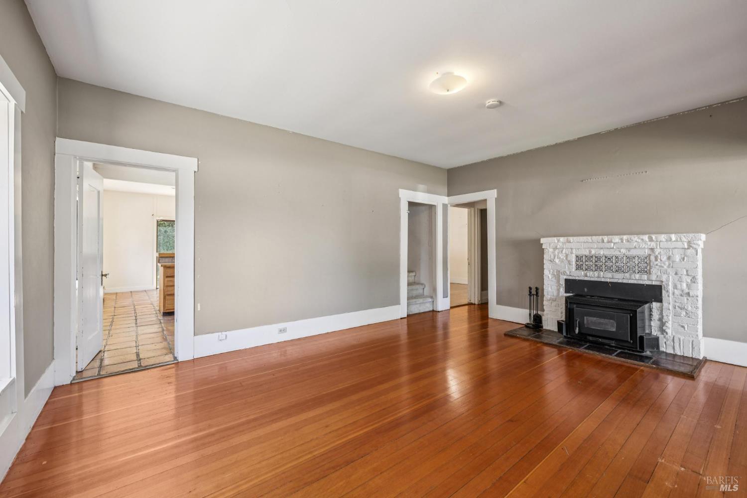 Detail Gallery Image 6 of 42 For 9 Frances St, San Rafael,  CA 94901 - 3 Beds | 2 Baths