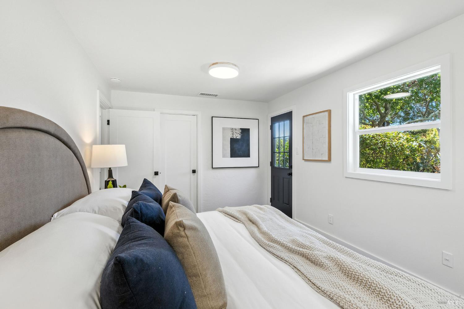 Detail Gallery Image 18 of 38 For 26 Plaza Dr, Mill Valley,  CA 94941 - 3 Beds | 2 Baths