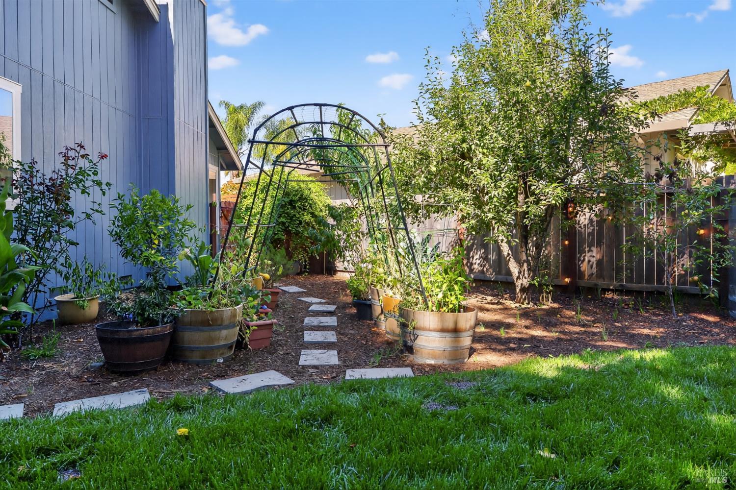 Detail Gallery Image 26 of 37 For 2484 College Park Cir, Santa Rosa,  CA 95401 - 3 Beds | 2 Baths