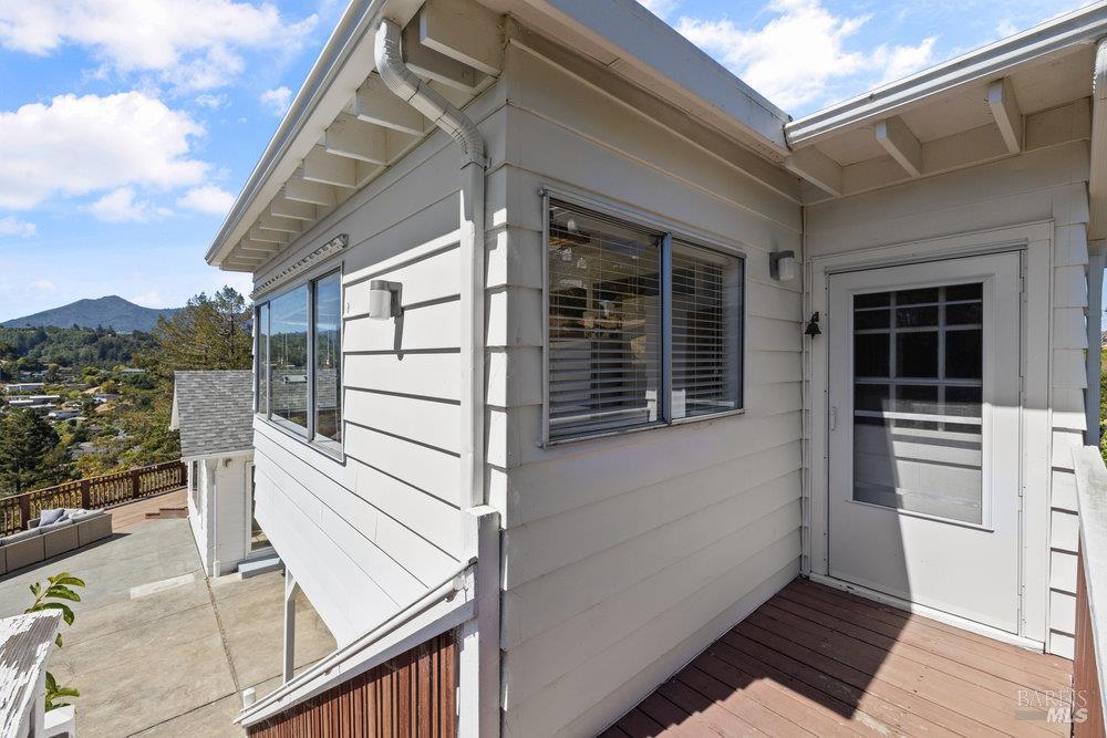 Detail Gallery Image 38 of 56 For 78 Windsor Ave, San Rafael,  CA 94901 - 4 Beds | 3 Baths
